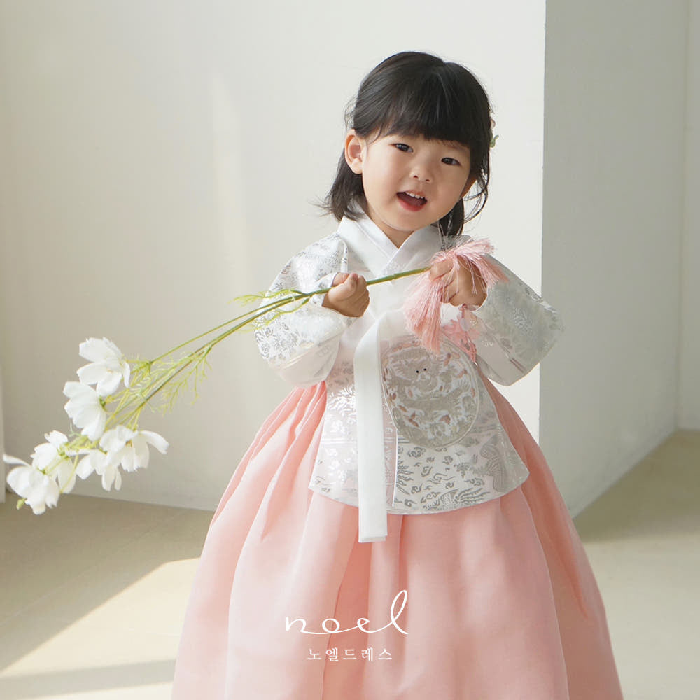 Hye-bin Hanbok in White Floral/Peach
