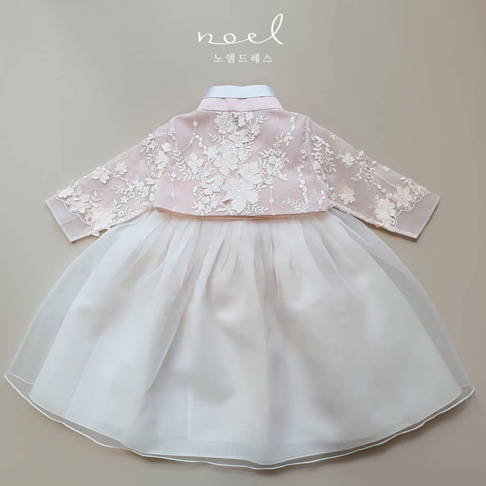 Hye-sun Hanbok in Rose/White
