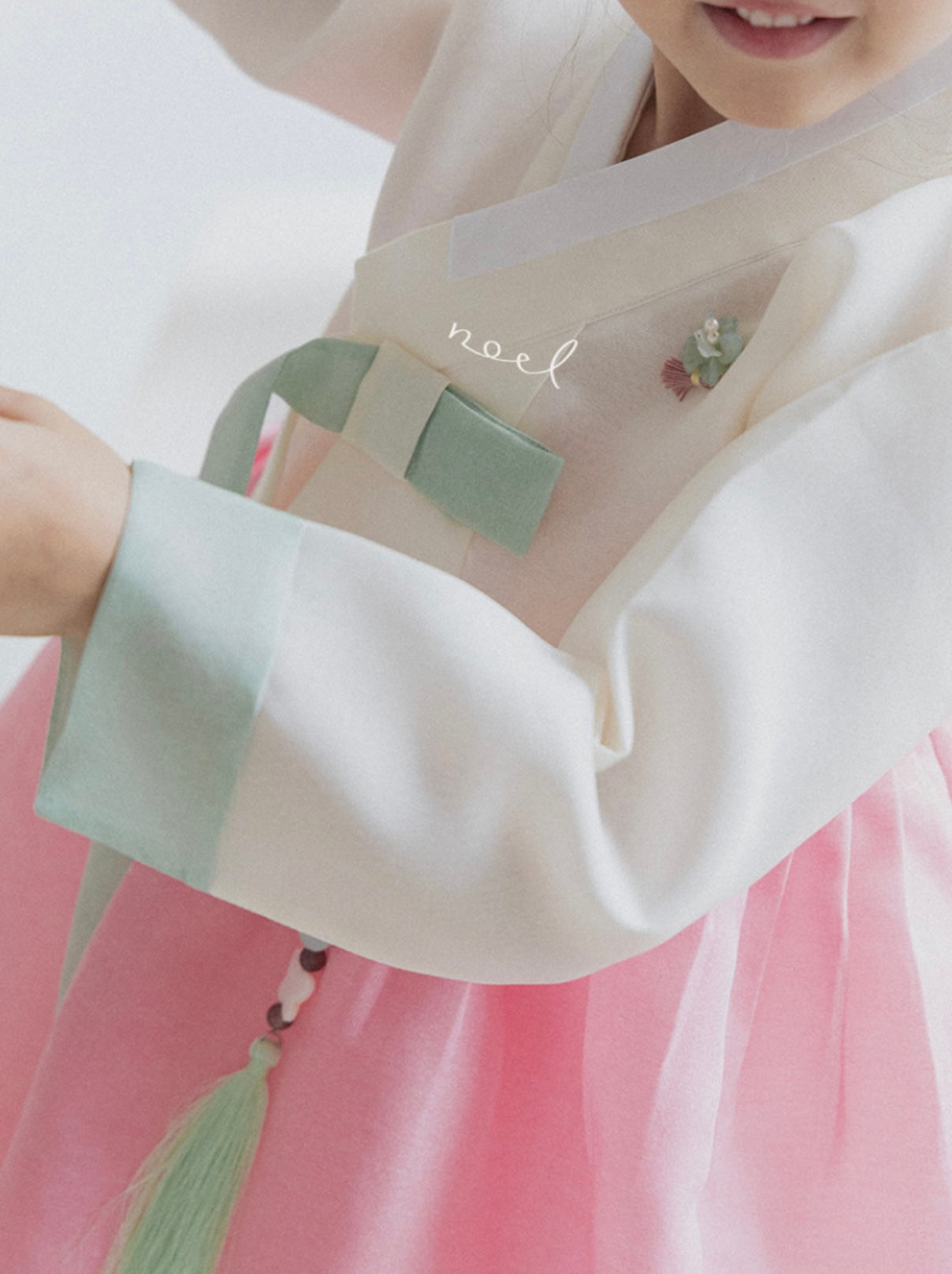 Hee-Sun Classic Hanbok in White/mint - (100 Days to 15 Years)