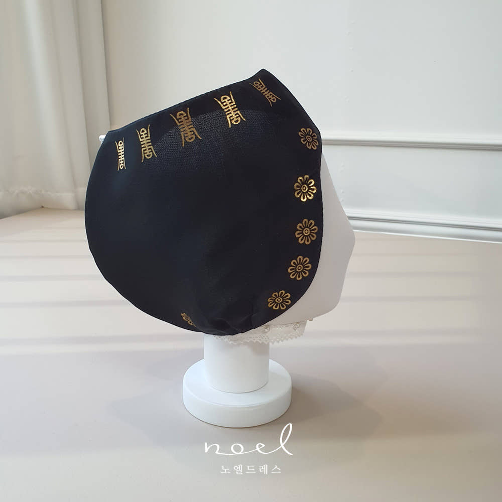 Ju-a Jobawi Hat in Black