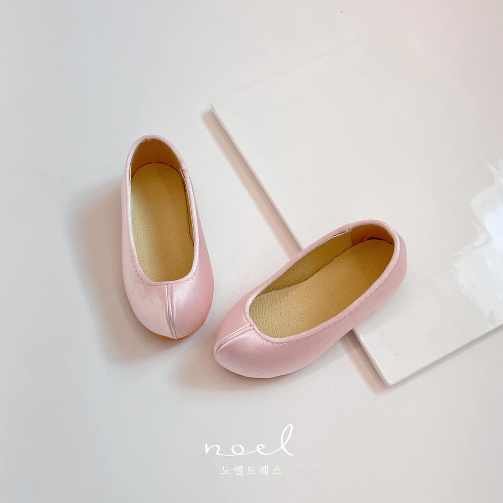 Pink Silk Hanbok Shoes