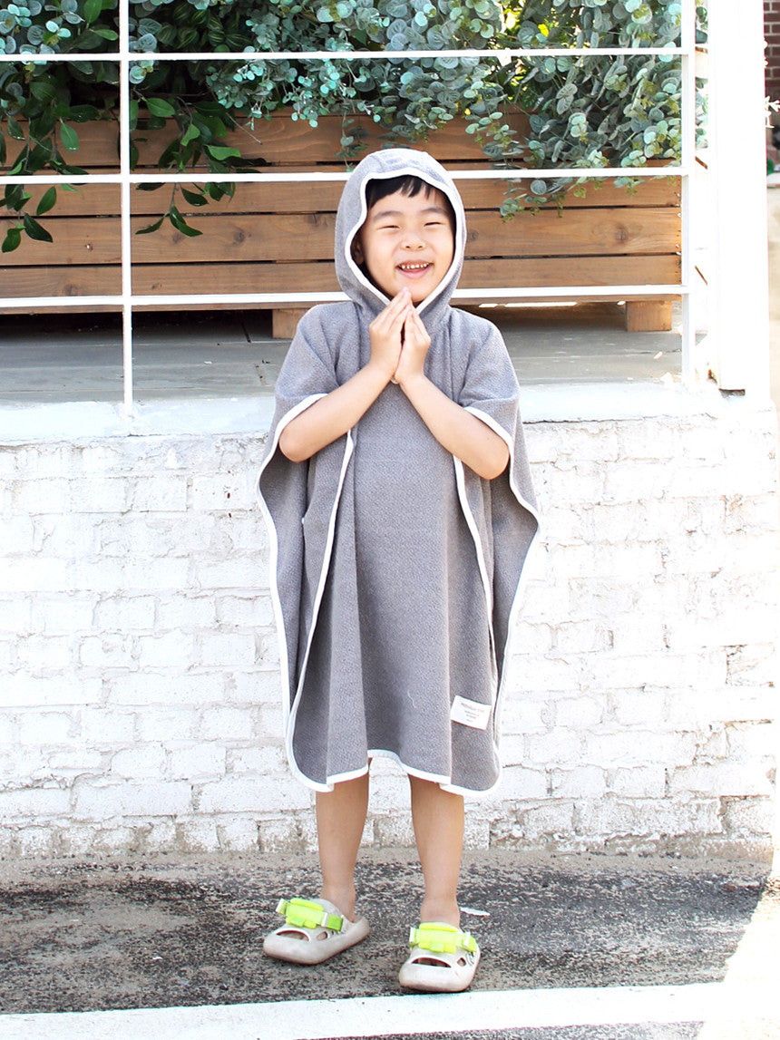 Soabe Hooded Beach Gown