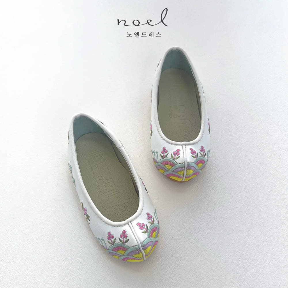 White Floral Hanbok Shoes