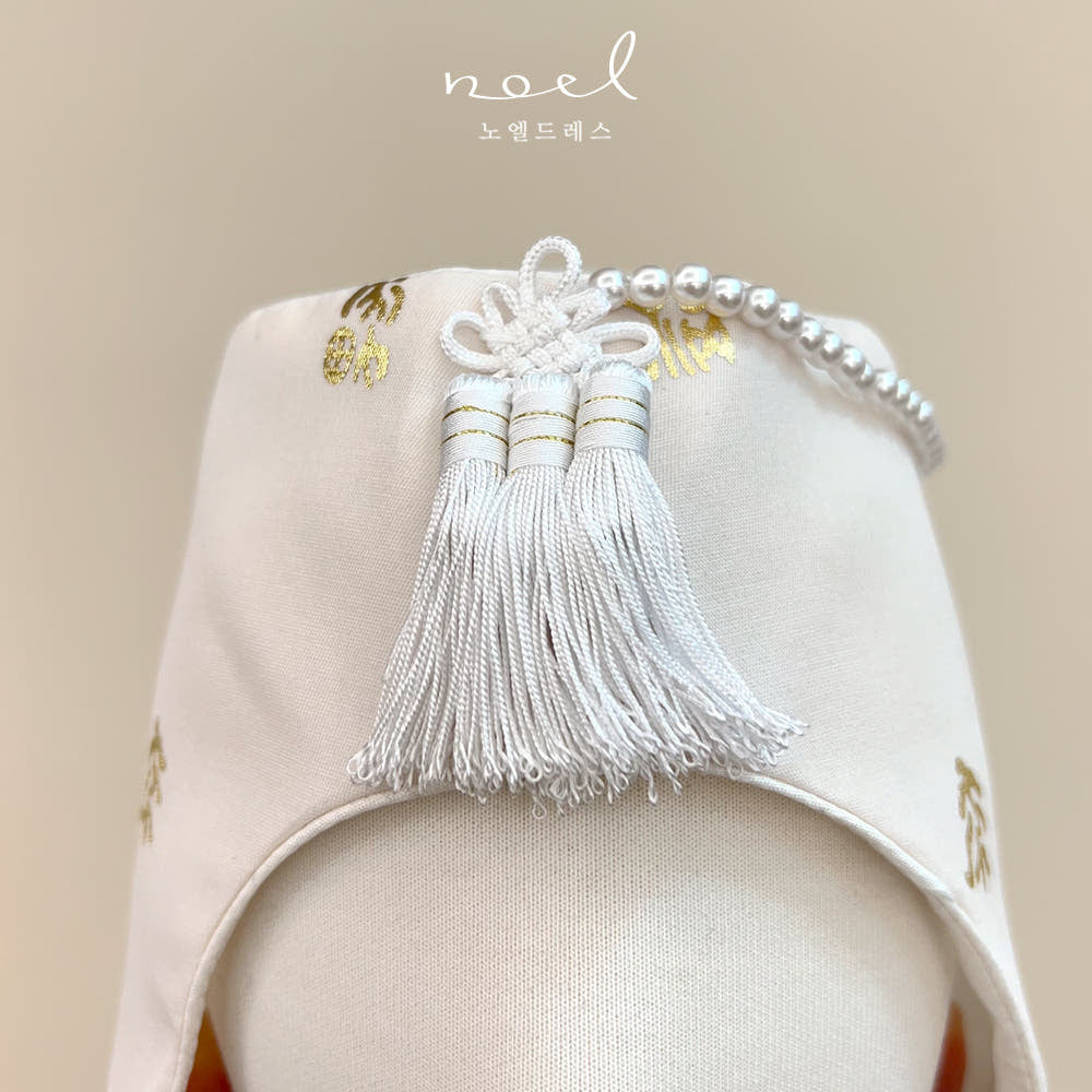 White and Gold Jobawi Hat
