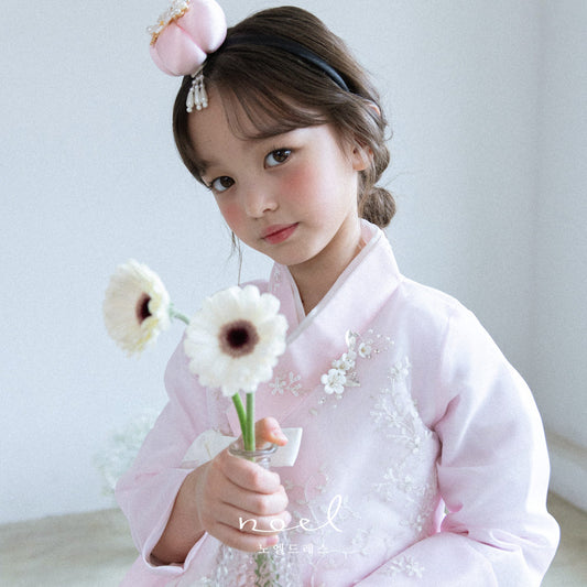 Ella Hanbok in Light Pink