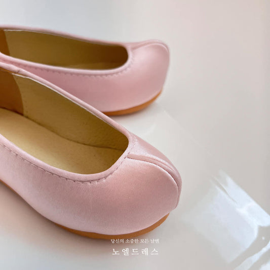 Pink Silk Hanbok Shoes