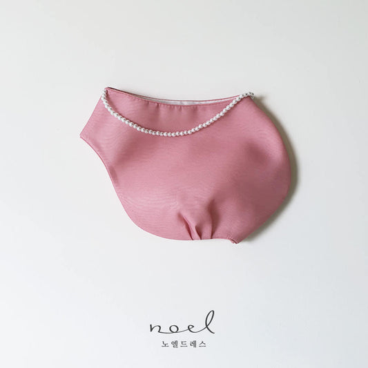 Rose Jobawi Hat