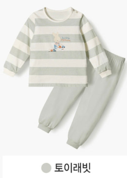 UniFriend Loose Fit Organic Cotton Pajamas