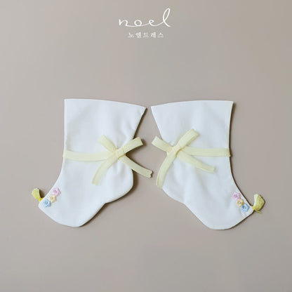 Yellow Floral Hanbok Socks